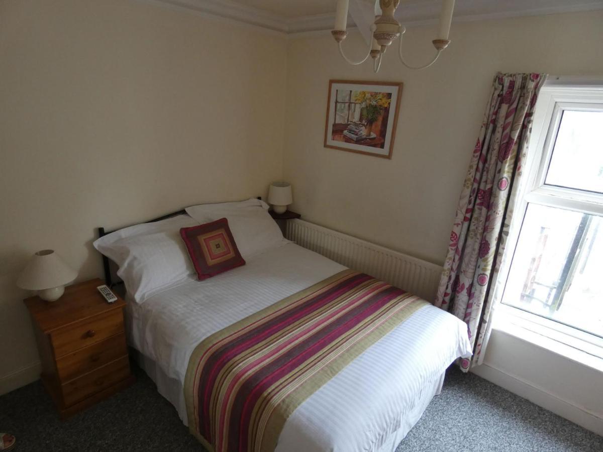 Hurst Dene Aparthotel Swansea Esterno foto