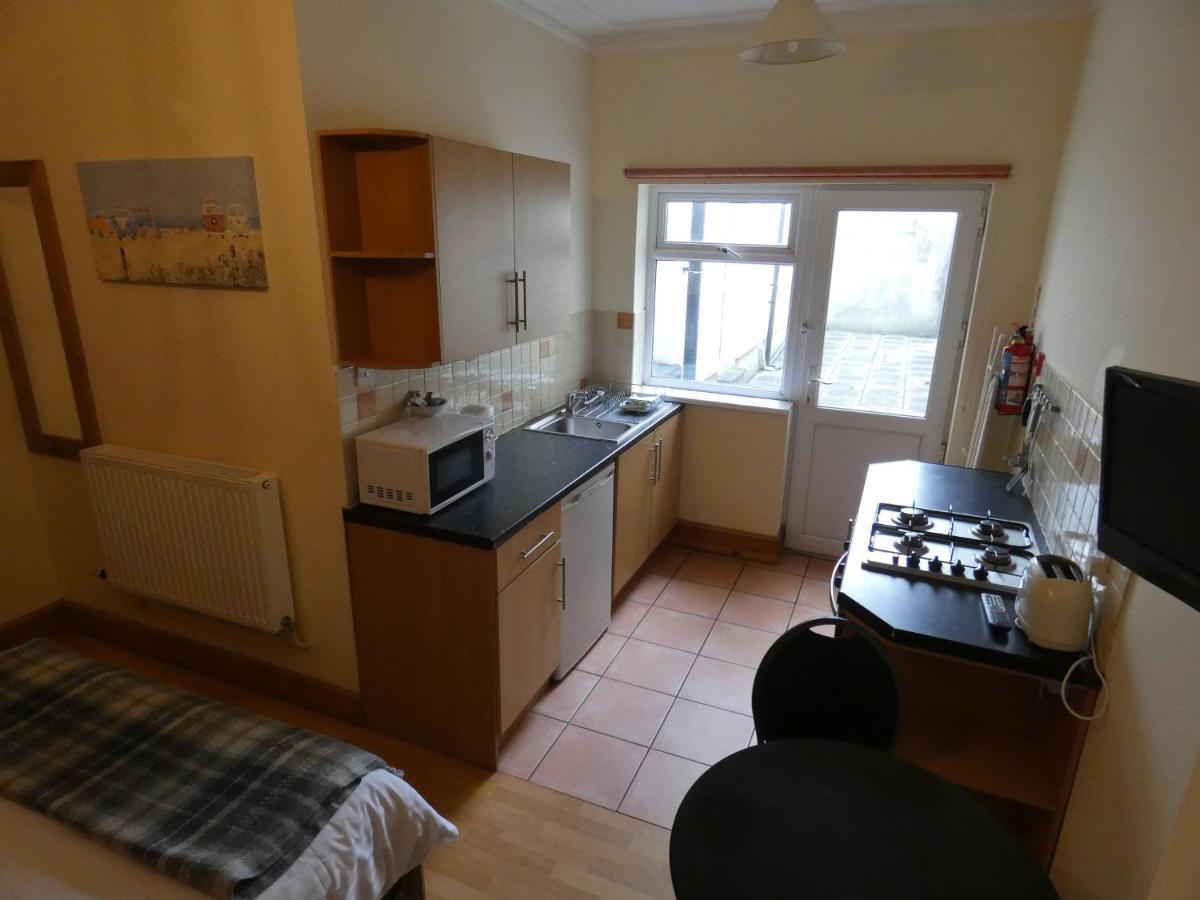 Hurst Dene Aparthotel Swansea Esterno foto